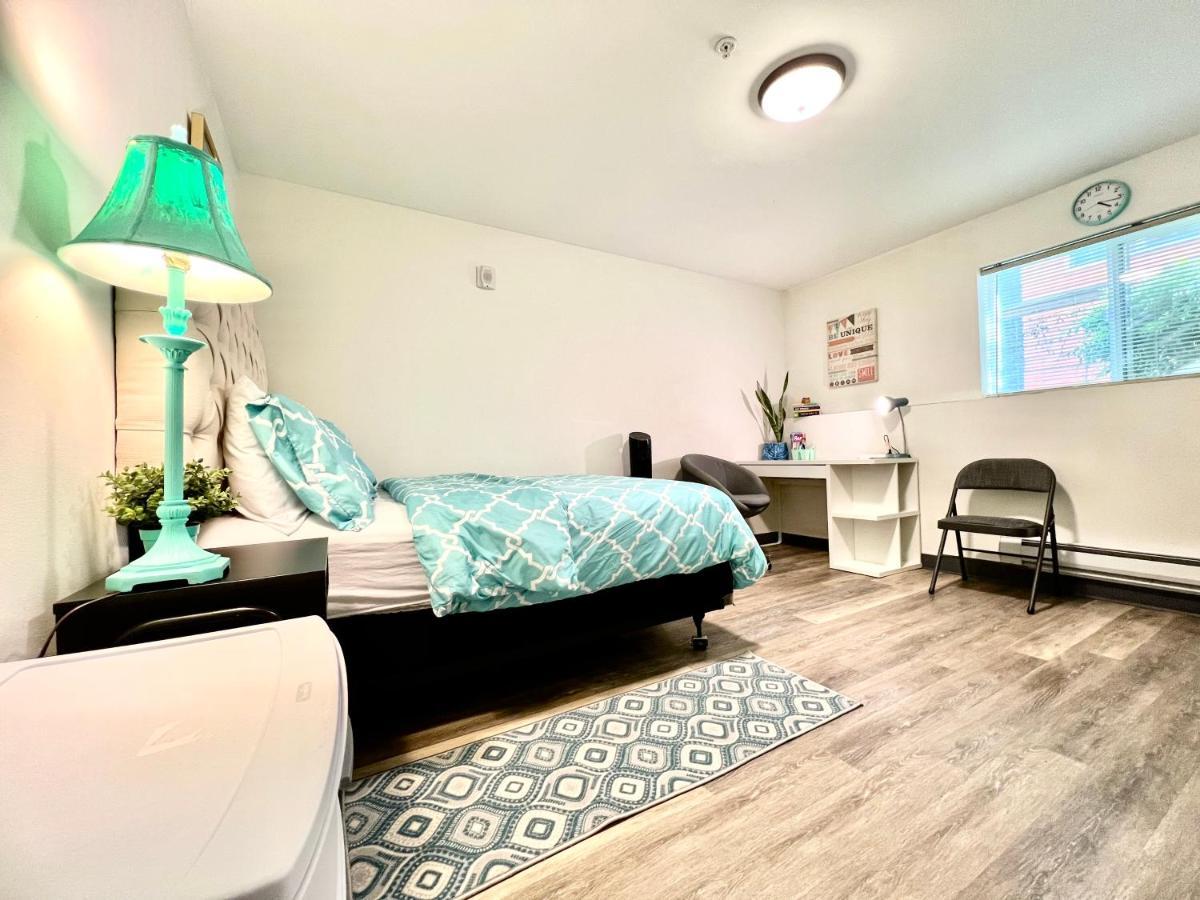 Private Room With Shared Bathroom On The 1St Floor 10 Minutes Walk To University Of Washington Seattle Ngoại thất bức ảnh