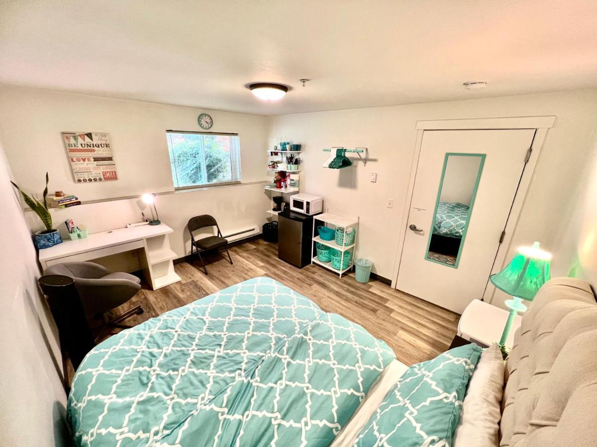 Private Room With Shared Bathroom On The 1St Floor 10 Minutes Walk To University Of Washington Seattle Ngoại thất bức ảnh